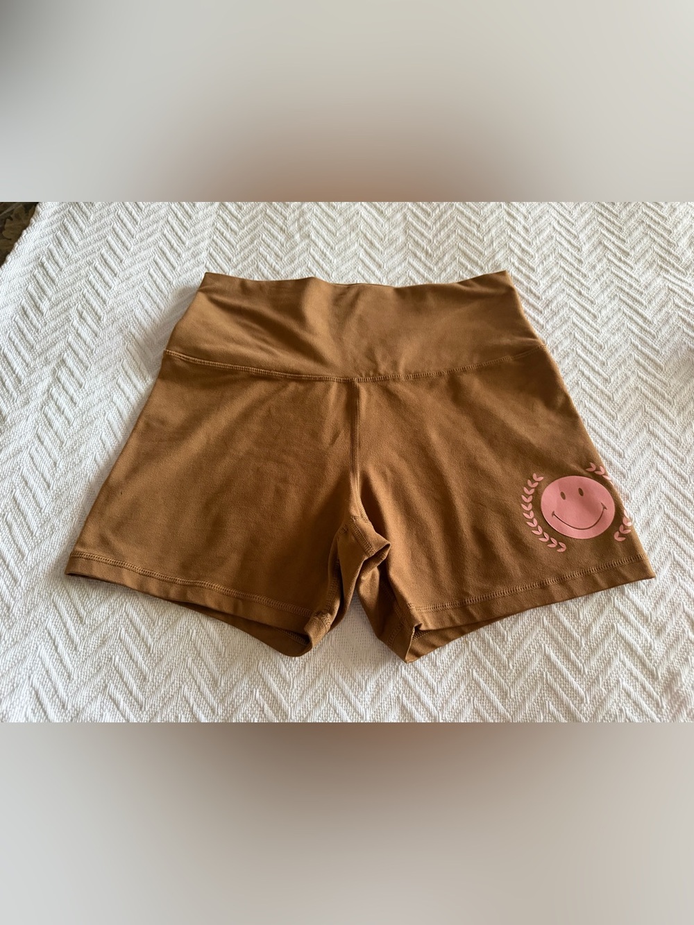 OFFLINE BY AERIE THE HUGGER HI-RISE BIKE SHORTS 5”